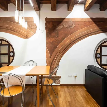 Apartment Leoncino 9